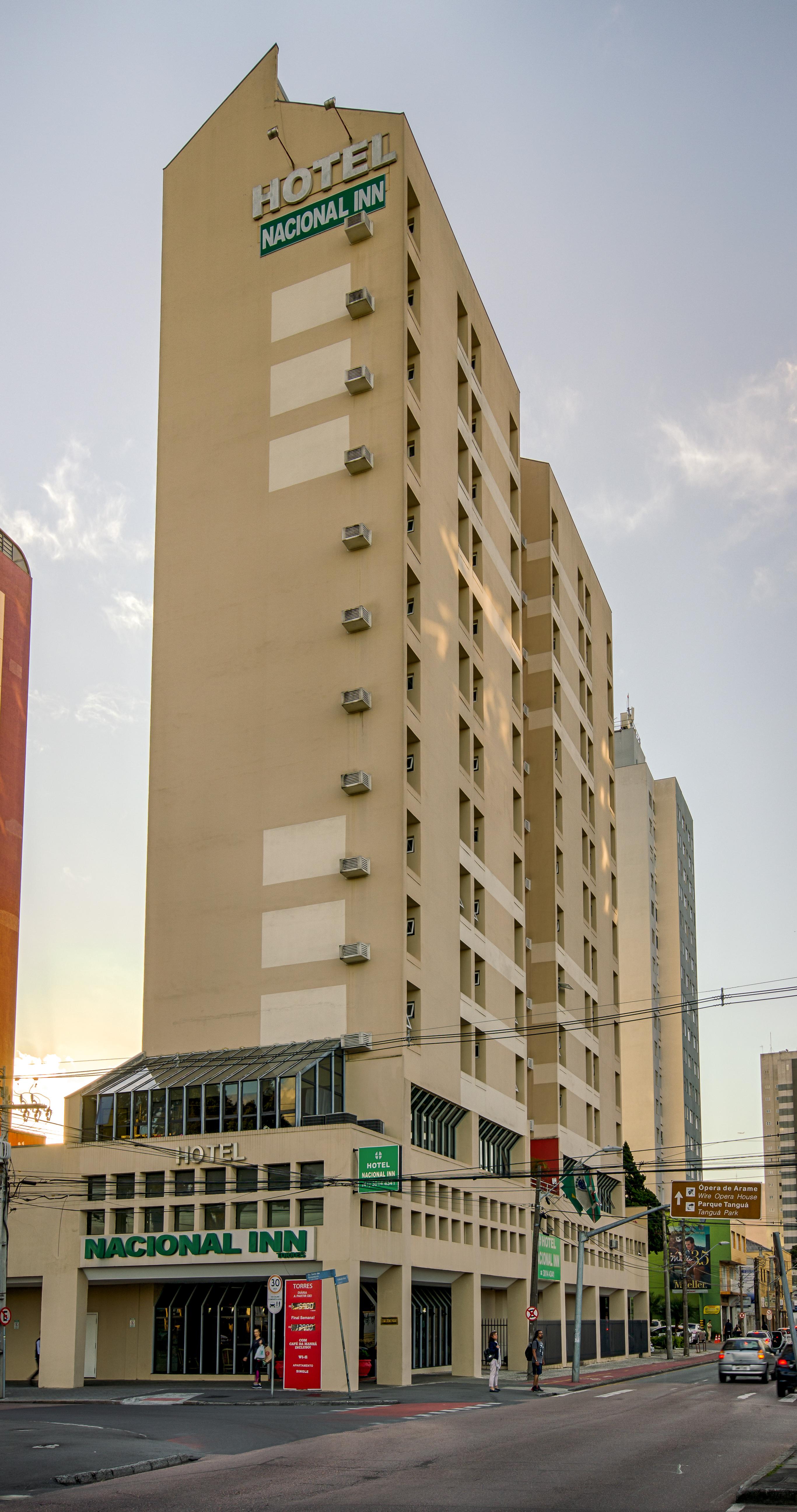 Hotel Nacional Inn Curitiba Torres Bagian luar foto