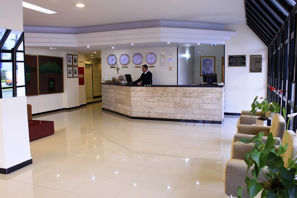 Hotel Nacional Inn Curitiba Torres Bagian luar foto